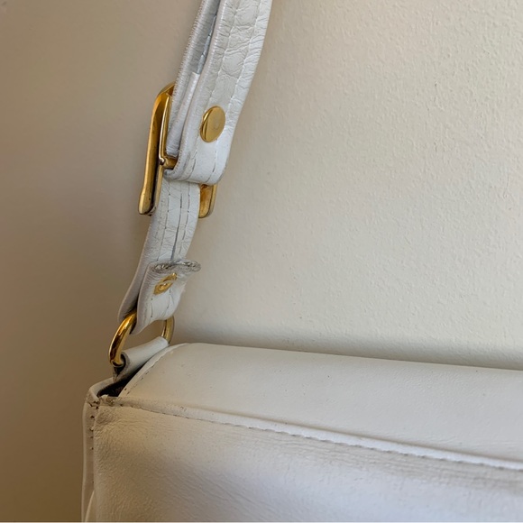80s White Leather Crossbody - Picture 8 of 8